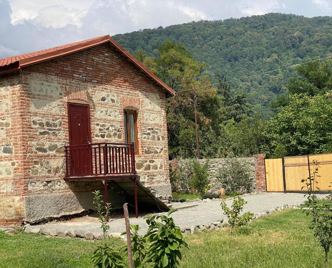 Hotel Old House Lagodechi Exterior foto